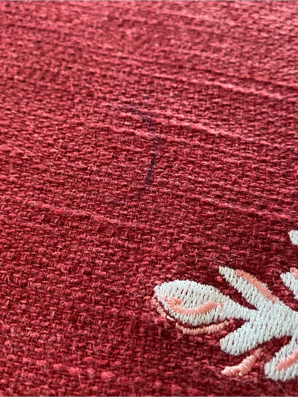 Vintage Longaberger cotton blend red white snowflakes Christmas table runner